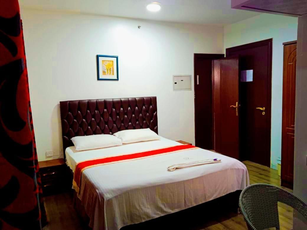 Hala Hotels Apartments Sharjah Exterior photo